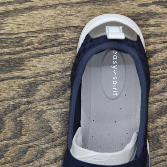NWT Easy Spirit Womens Twist Slip On Sneaker SETWIST8 Medium Blue 8N - Picture 8 of 8